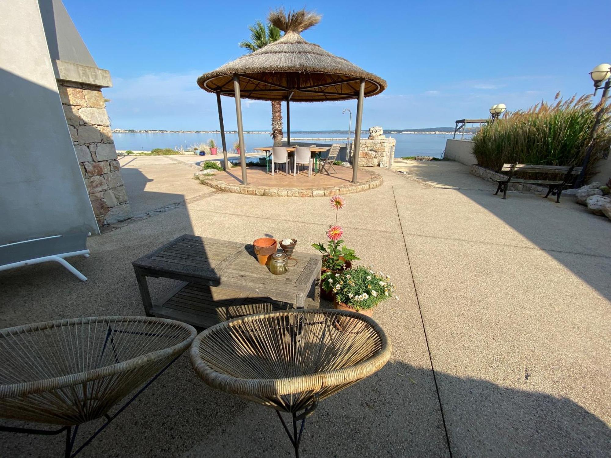 Les Pieds Dans L'Eau Bed & Breakfast Sete Ngoại thất bức ảnh