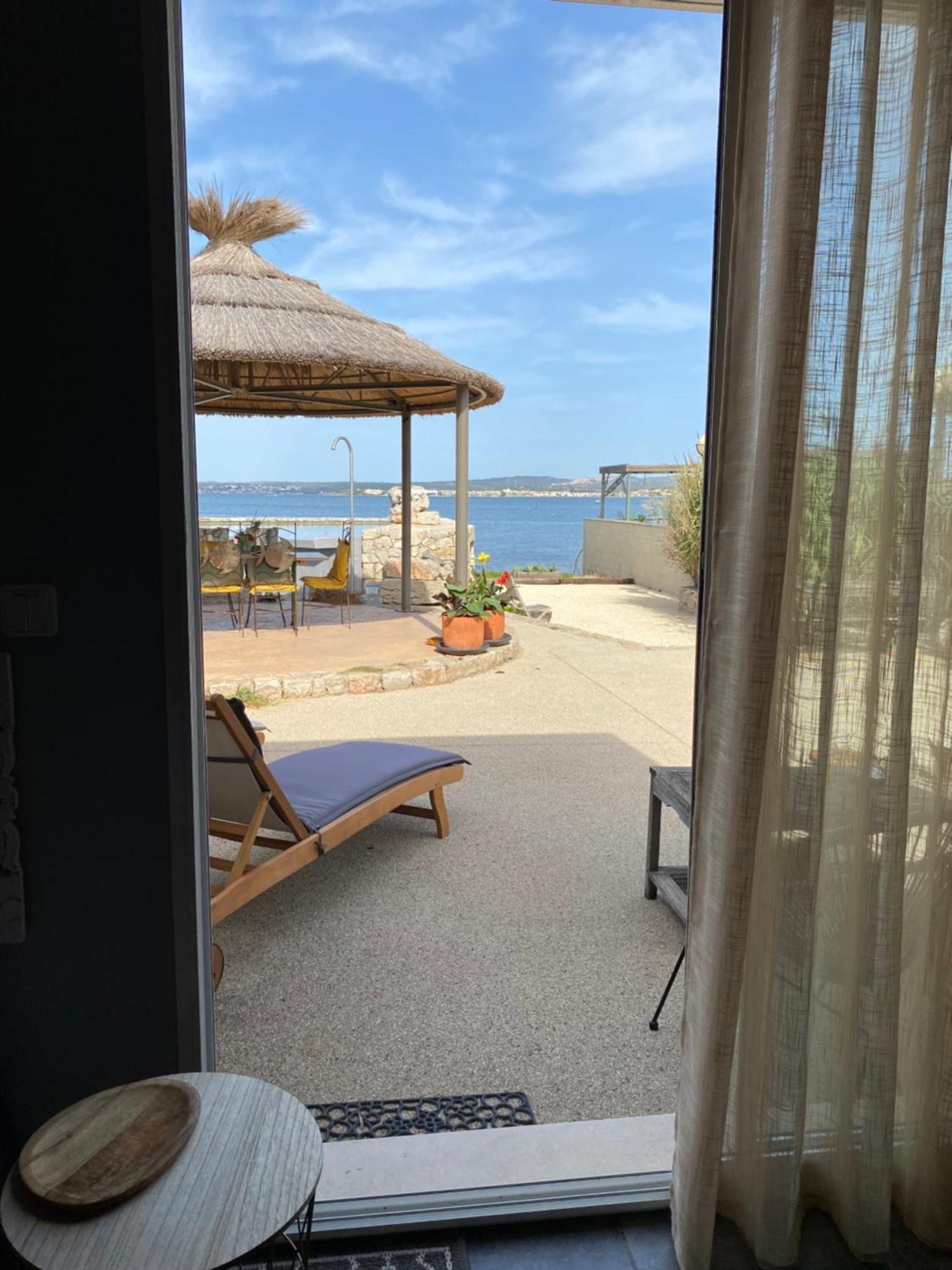 Les Pieds Dans L'Eau Bed & Breakfast Sete Ngoại thất bức ảnh