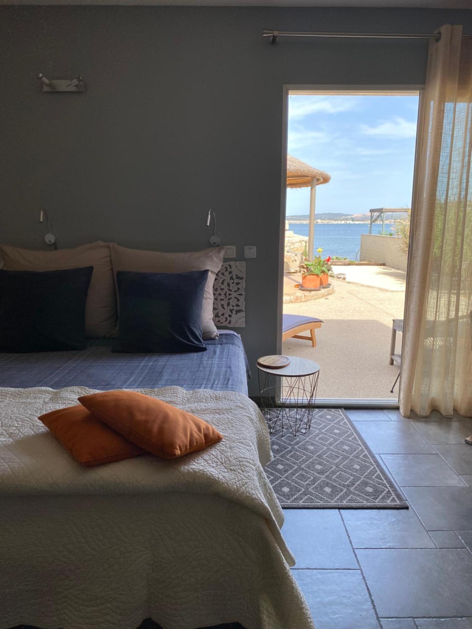 Les Pieds Dans L'Eau Bed & Breakfast Sete Ngoại thất bức ảnh